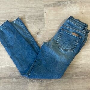 Girls skinny jeans. Like new. Size 8. Joes jeans. Raw hem.